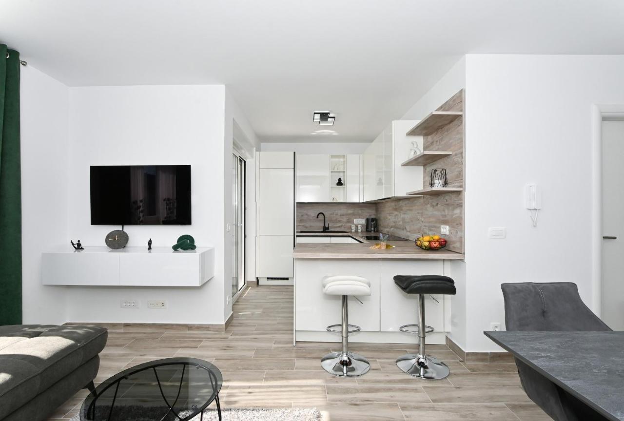 Luxury Apartment White Crystal Kaštela 外观 照片